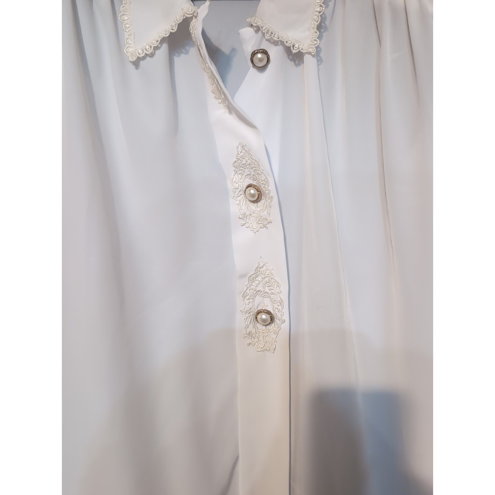 Impressions of California Vintage White Lace Pearl Button Blouse, Women’s Large
