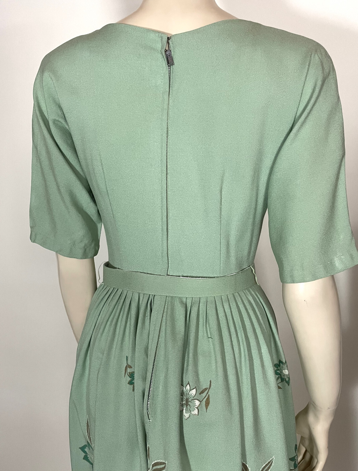 1950s Vintage Green Dress With Painted Gold White Flowers Fit Top Full Skirt S