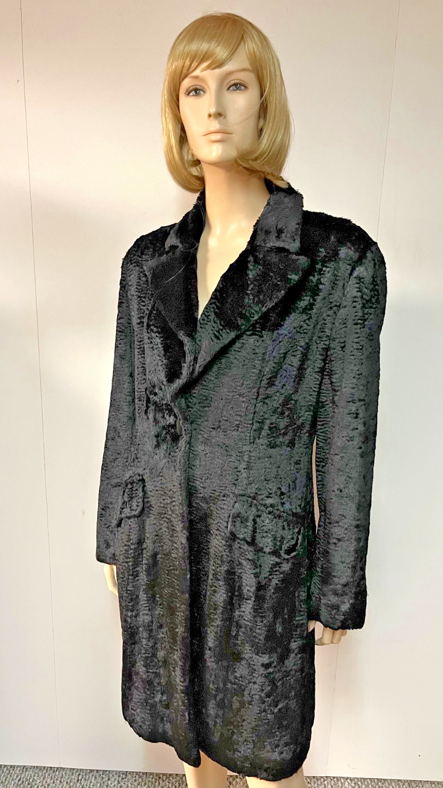 Vintage J Peterman Tour de Force Persian Lamb Velvet Jacket Size 12 Bust 40