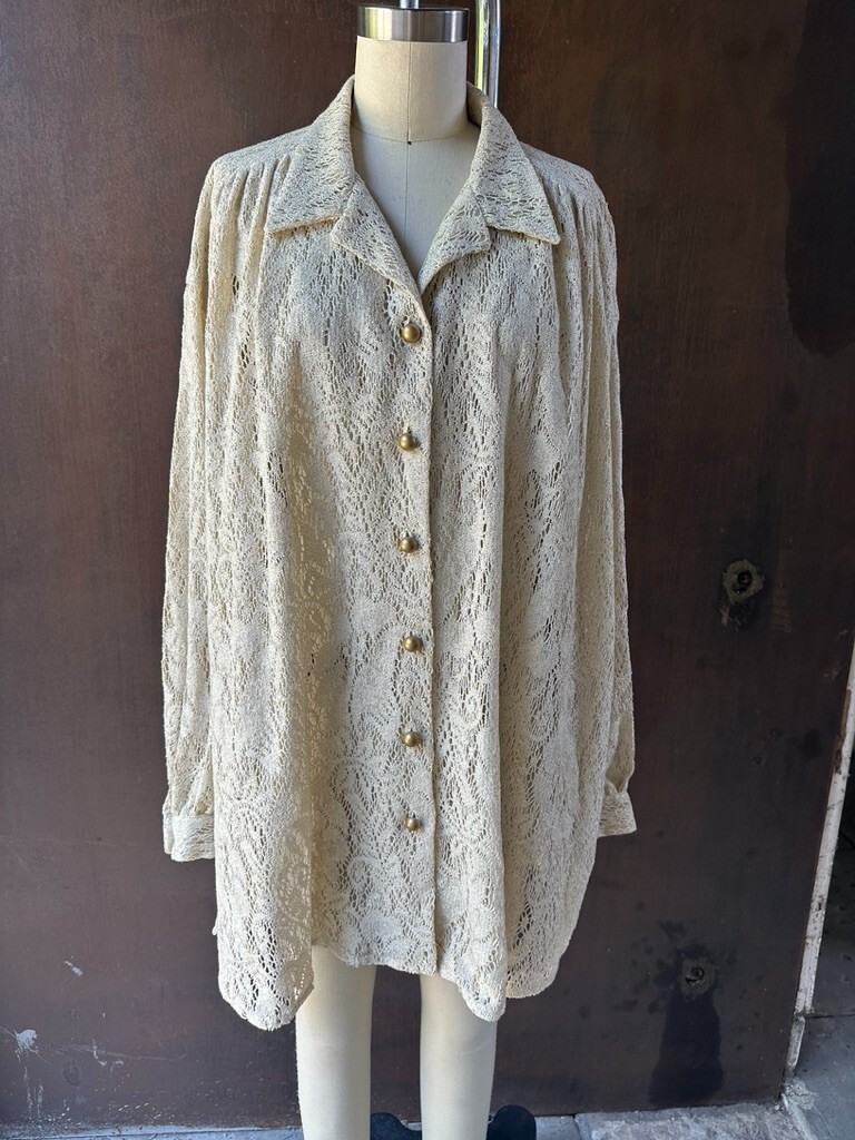 Vintage Authentic AKA romantic cream and gold lace blouse w/ gold buttons size L