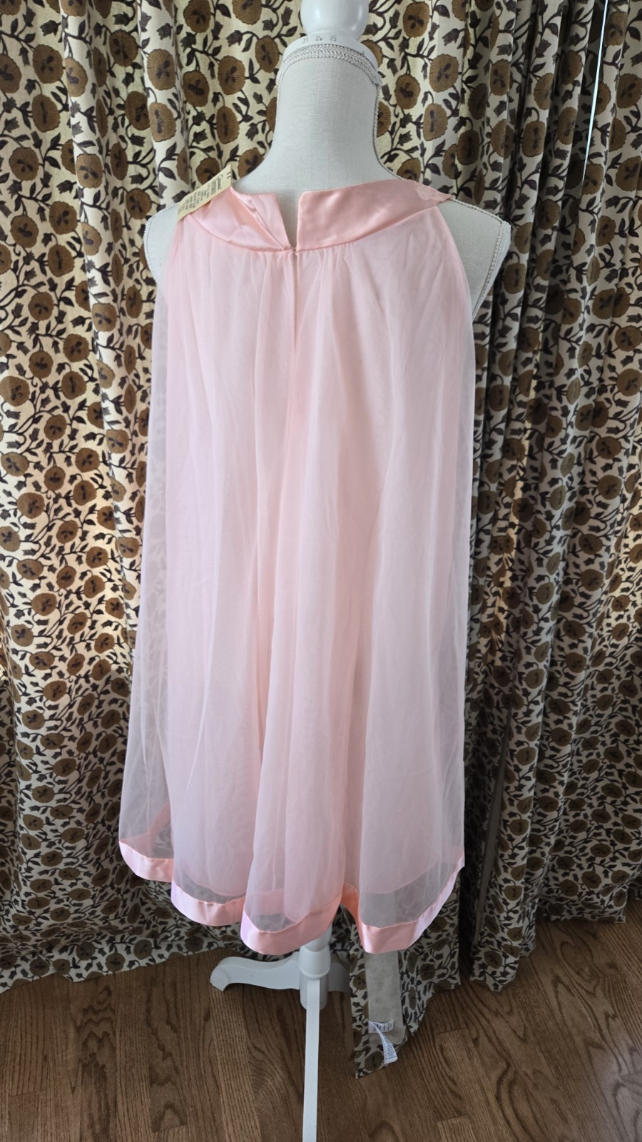 Vtg Gossard Artemis Coral Pink Chiffon Nylon Nightgown Size Small NWT NEW