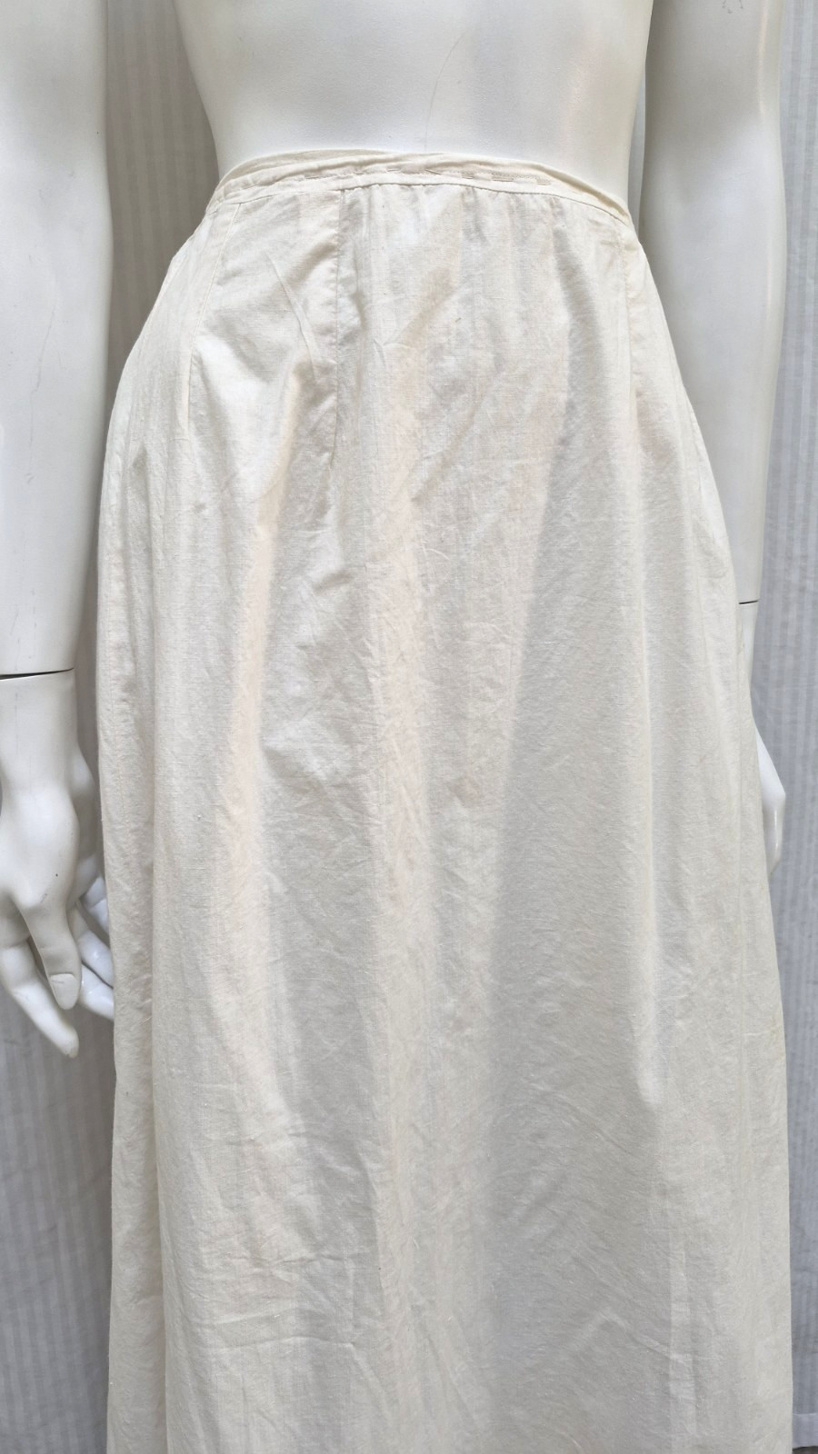 ANTIQUE VICTORIAN WHITE COTTON PETTICOAT SKIRT W/ CROCHET LACE – Waist 24″