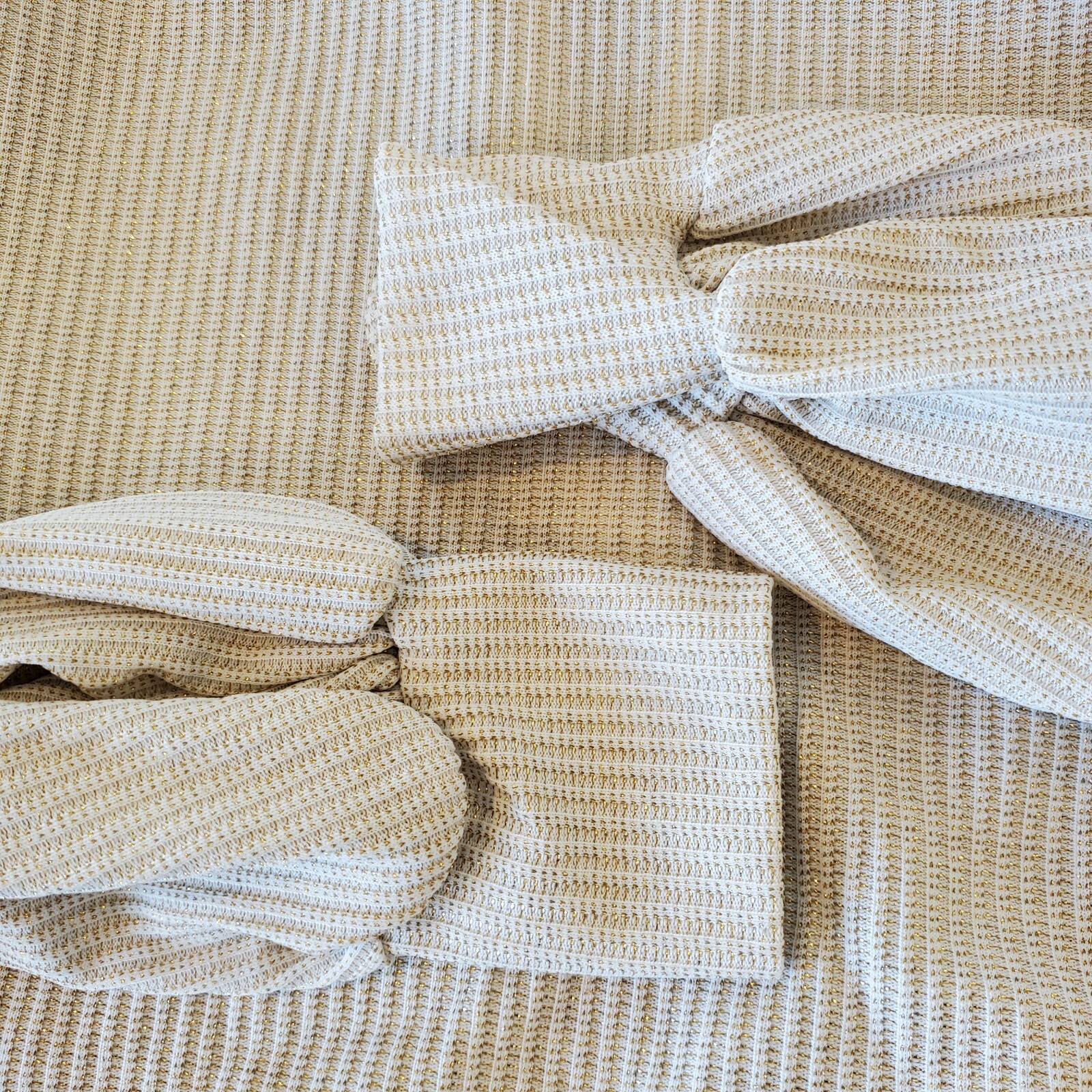 Neutral Beige Gold Metallic Sparklw Ribbed Turtleneck Vintage 80s Chic S/M