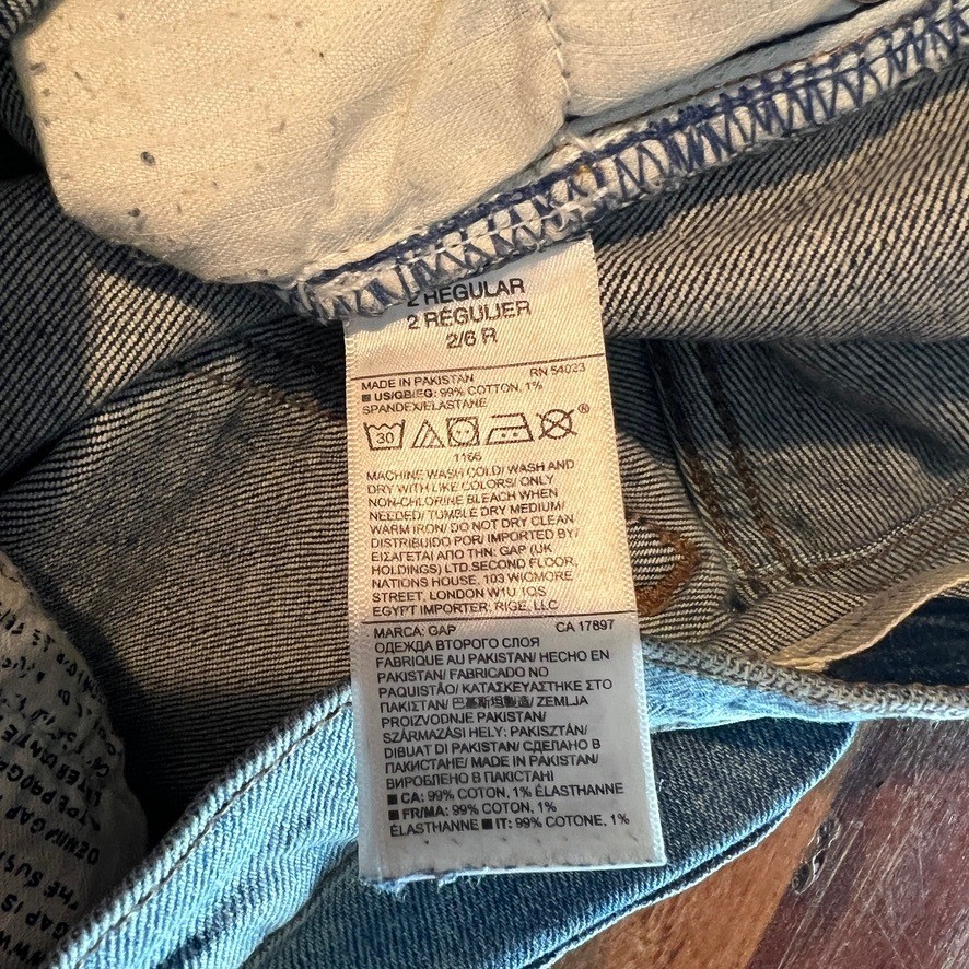 Gap 1969 Jeans – Women’s – Distressed – Size 26R – Medium Wash Blue