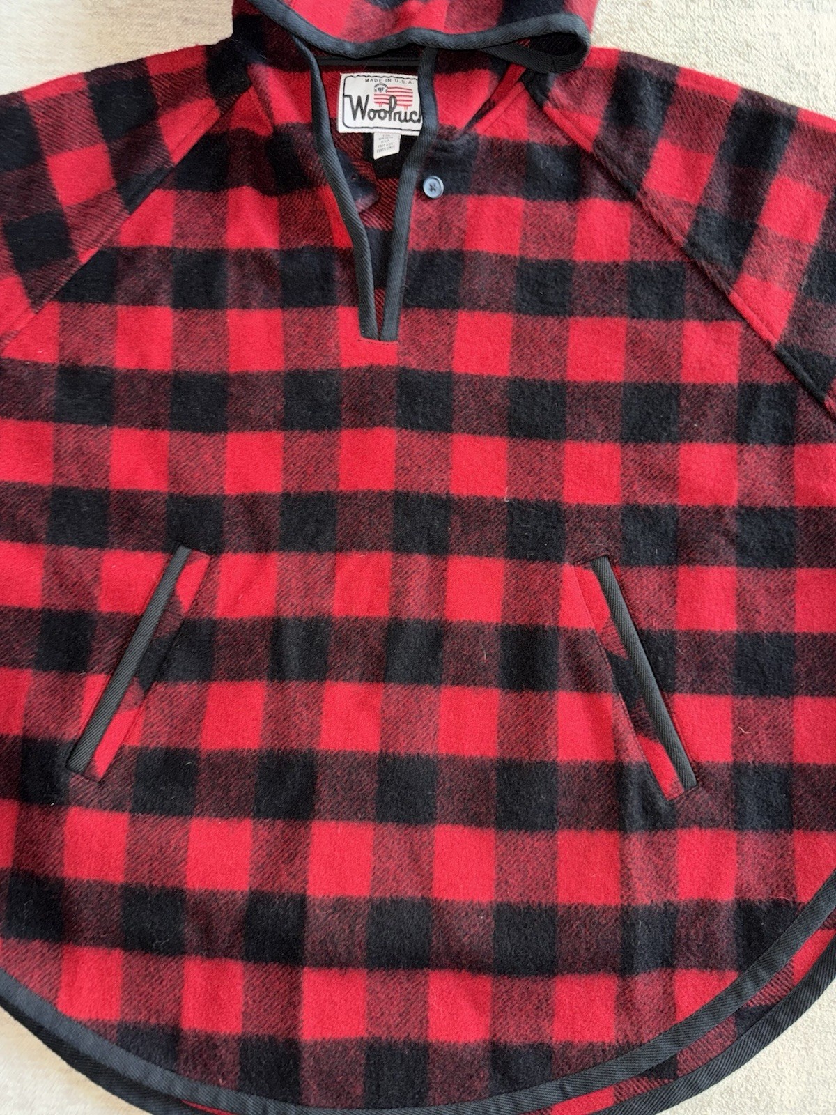 Vintage Women’s Woolrich Red Riding Hood Cape Shawl Made In USA Size L