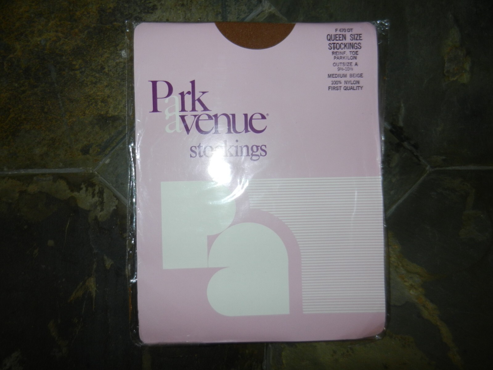 Park Avenue Stockings Queen Size 9 1/2-10 1/2 Outsize A Med Beige