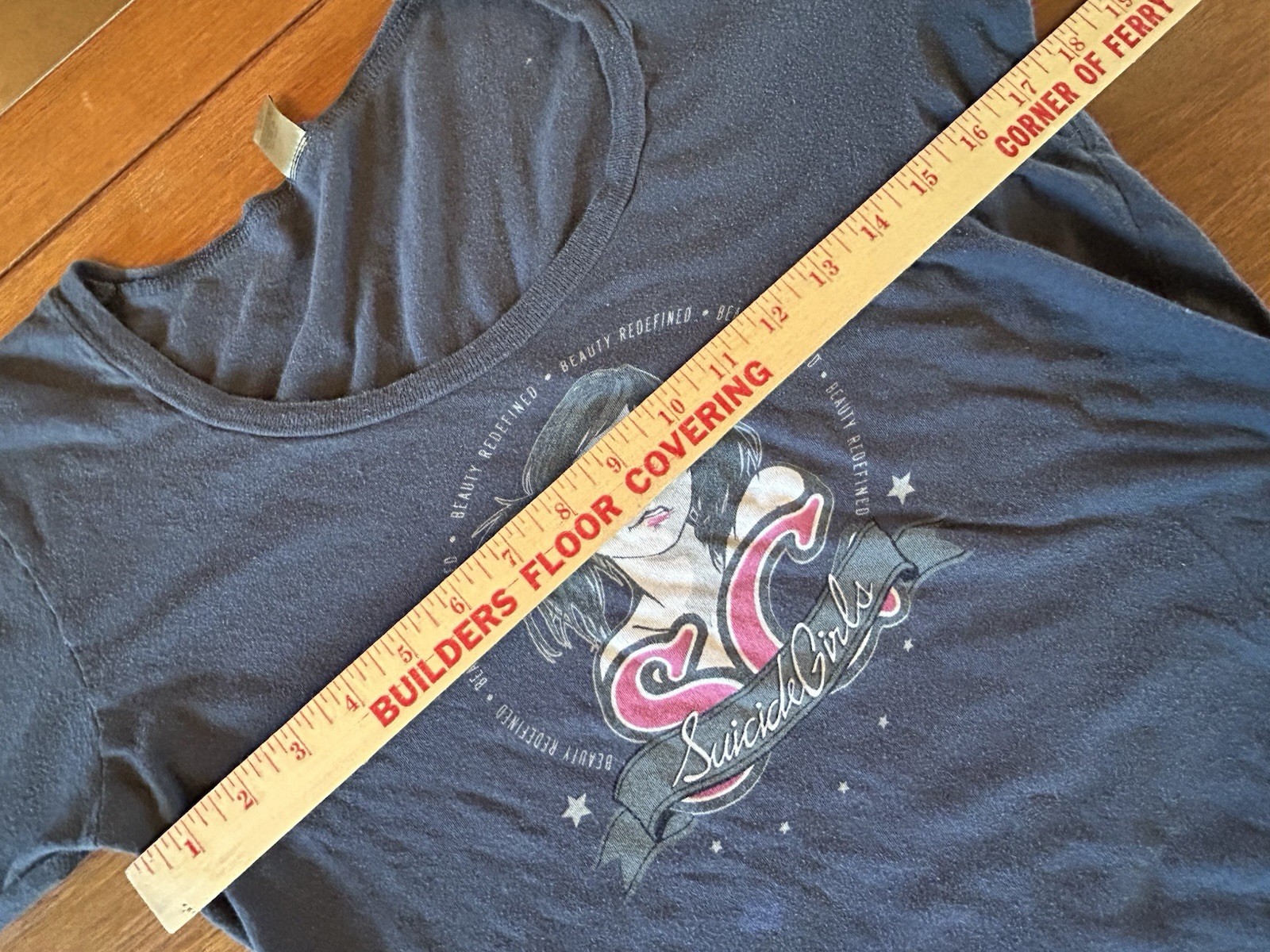Suicide Girls Long Sleeve T-shirt Women Fitted XL. Vintage Used Beauty Redefined