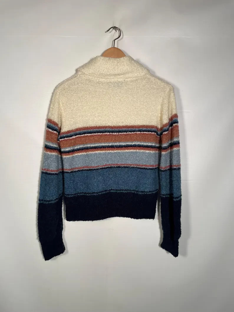 Vintage 1970s Fuzzy Bouclé Knit Striped Turtleneck Sweater Size M