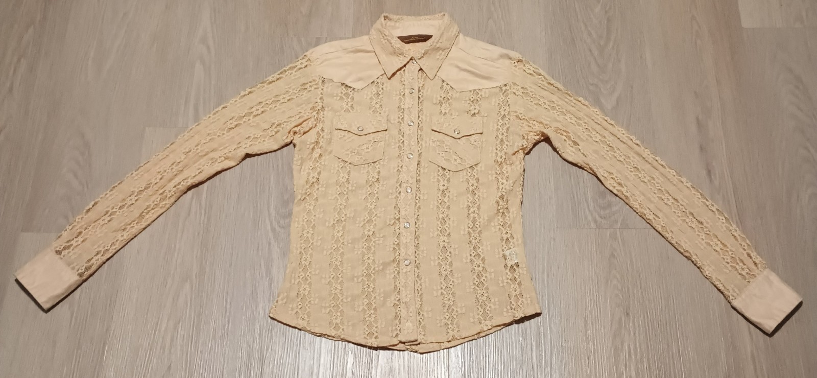 Vtg 90s AVRA Wrangler Sheer Lace Mother of Pearl Snap Button Western Shirt Top S