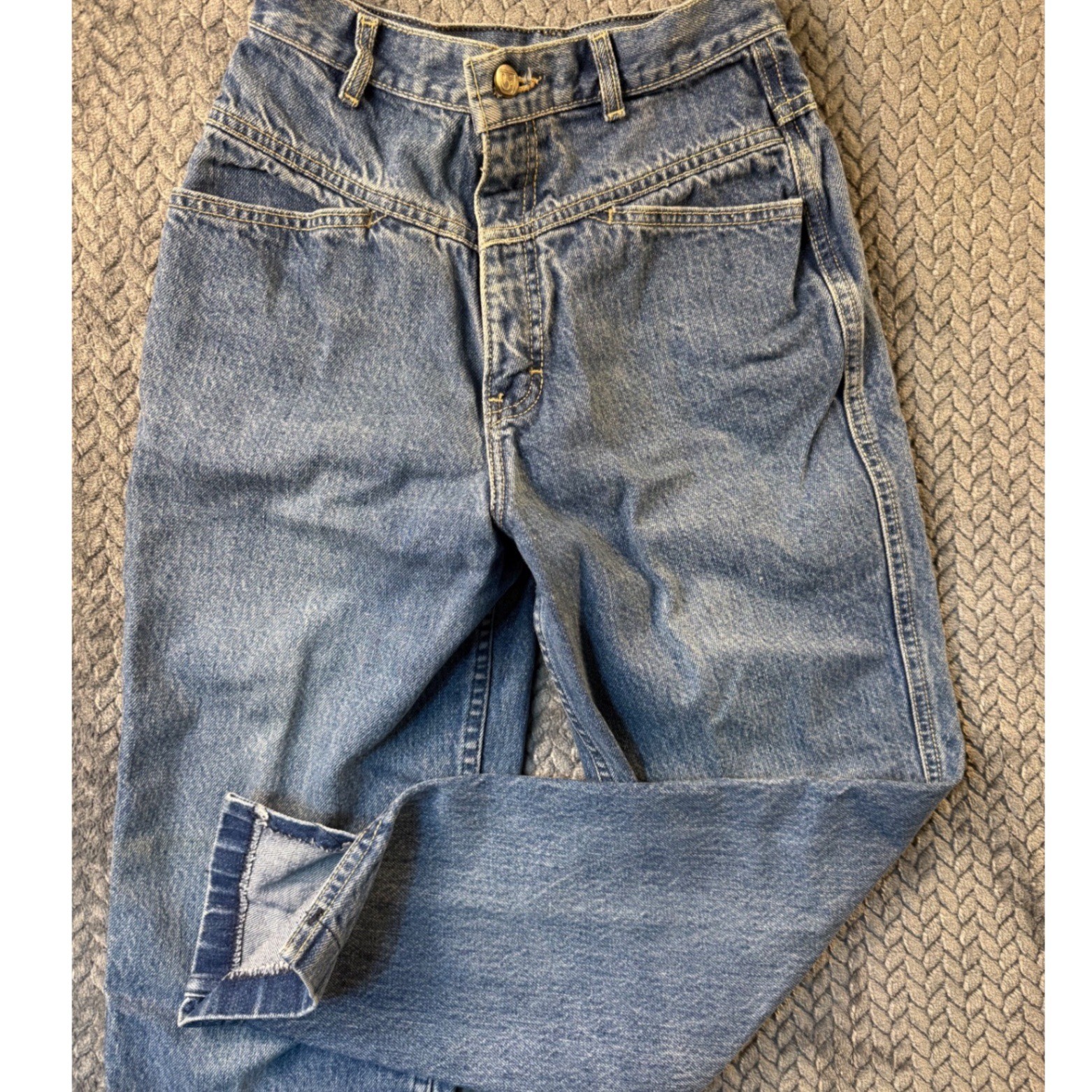 Vintage Bonjour High Waisted Tapered Jeans Blue Denim Western Yoke Split Hem 7