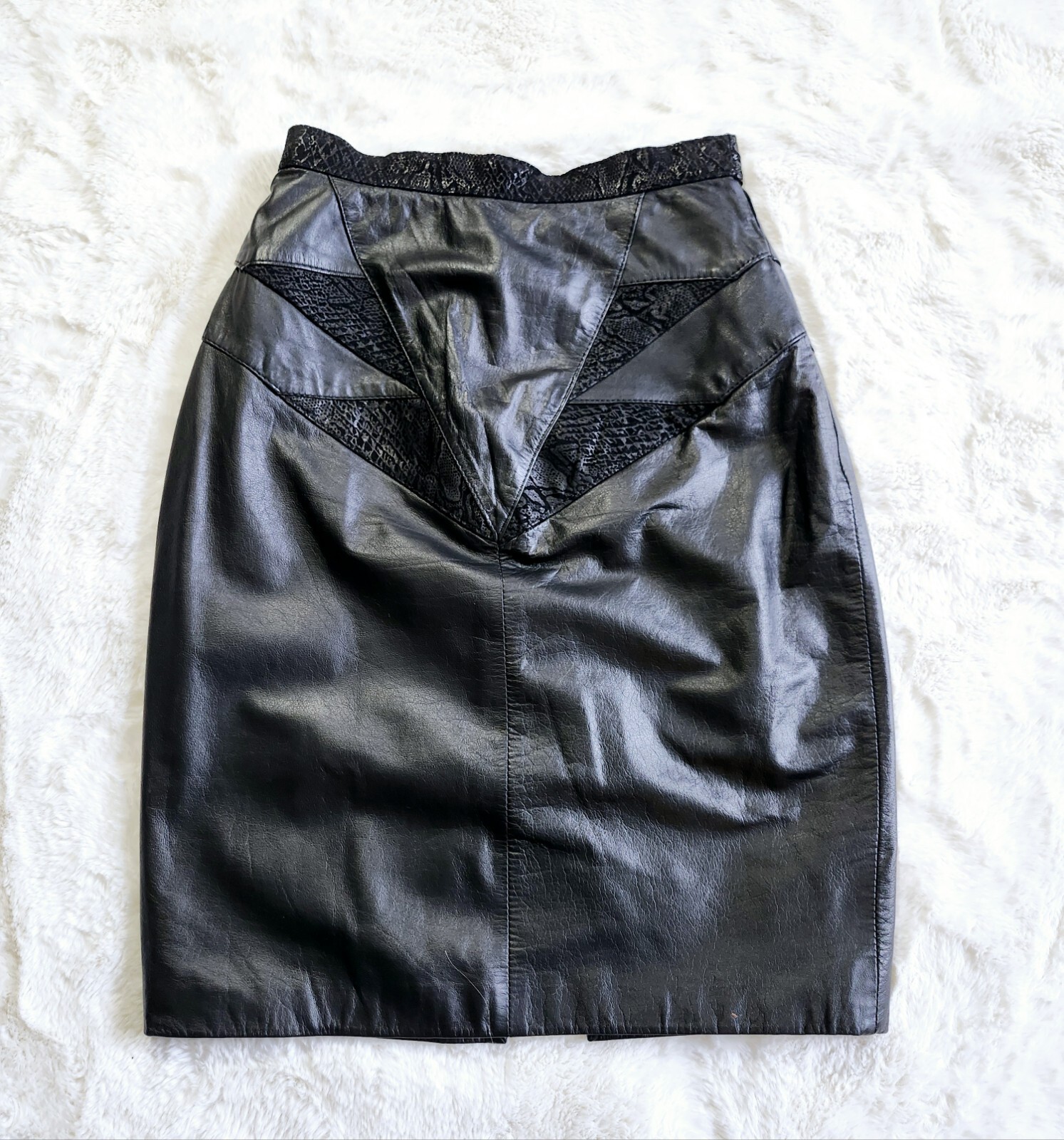 VINTAGE WOMEN’S SIZE 5/6 G-III LEATHER FASHIONS BLACK SKIRT. 80’S