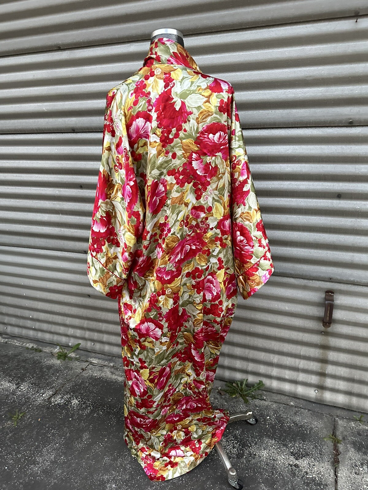 Vintage JESSICA LYNN Peignoir floral kimono sleeve sz unknown