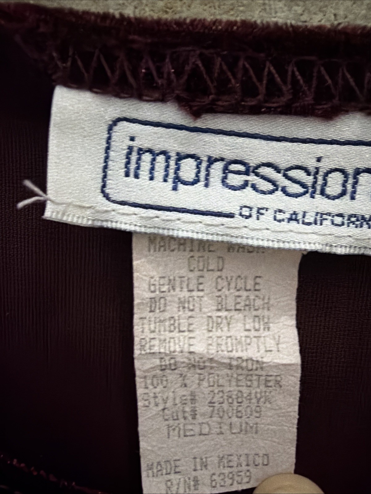 Vintage Impressions of California Top Women’s M Burgundy Wine Velvet Stretch