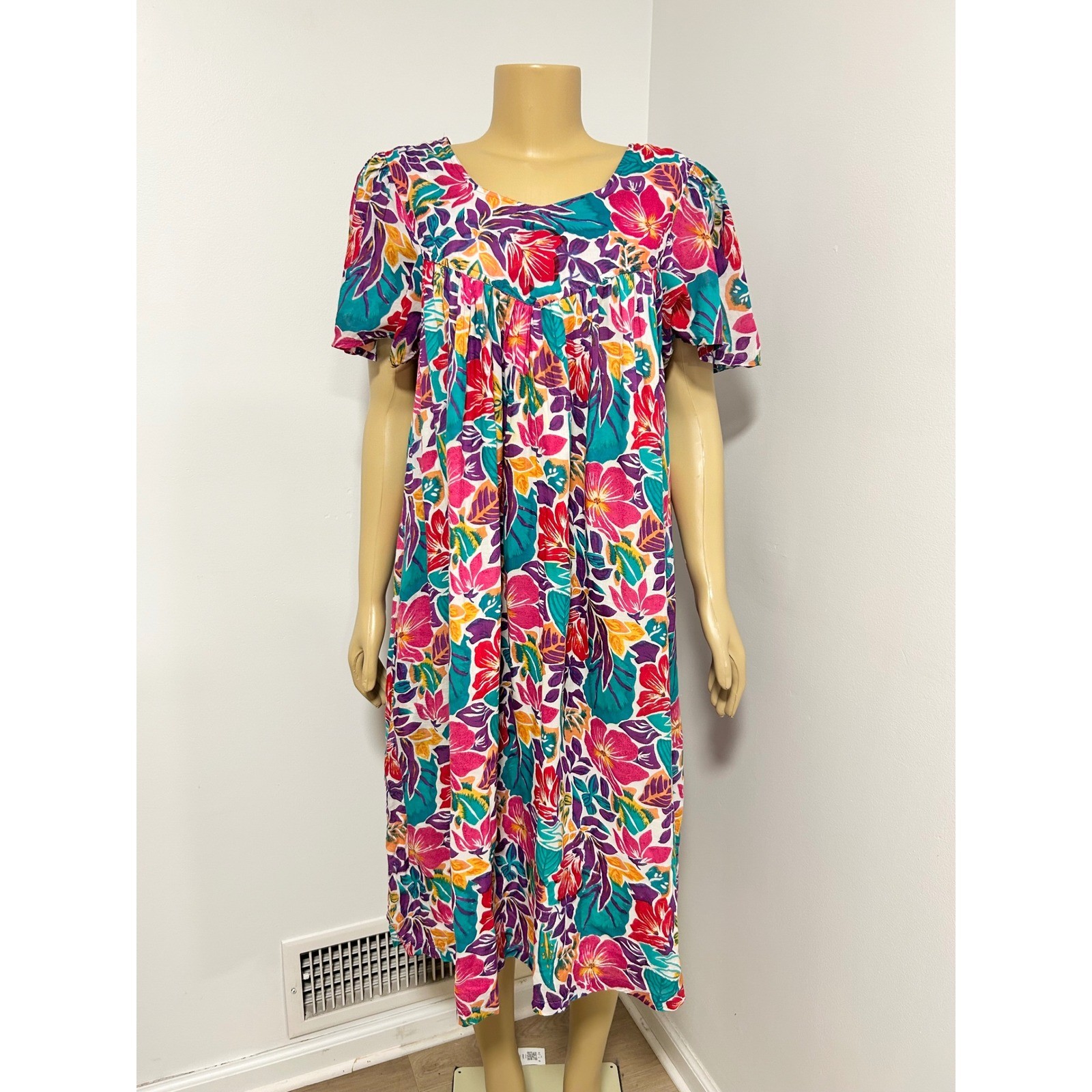 Sita Vintage Hawaiian Floral Cotton Muumuu Dress Womens Small Pink Teal Tropical