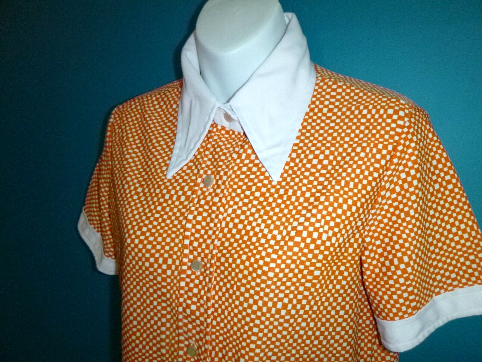 Vtg 70s GROOVY Op Art Poly Button Front Shirt Top Orange White Check Sz 38