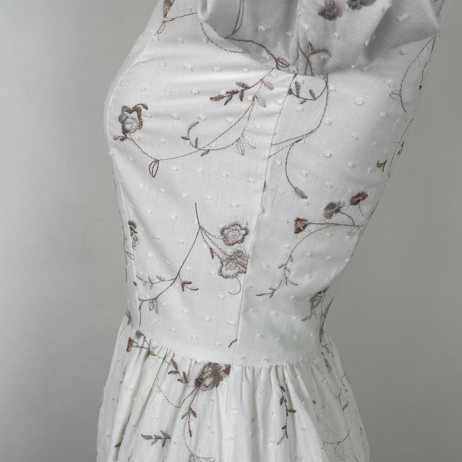 VTG 60s Tea Dress White Swiss Dot Embroidered Floral Classic Cotton Lined S/XS