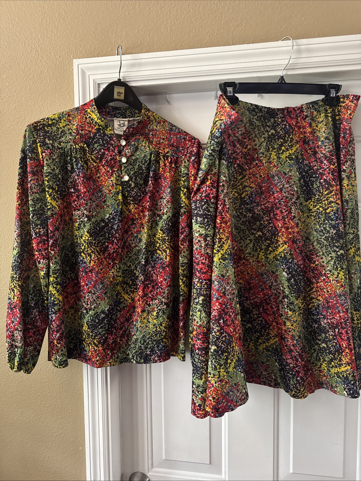 Vintage 70’s Bon Worth 2 Piece Wild Retro Colors Blouse & Skirt Size 12