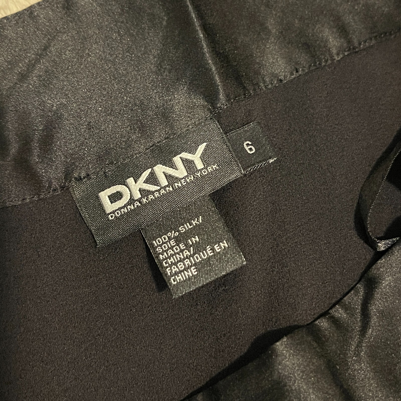 Donna Karan New York Stunning Minimalist Black Silk Bell Skirt sz 6 NWT