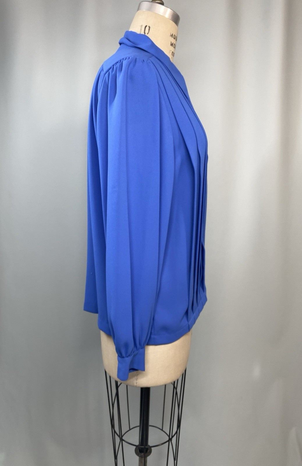Vintage Blouse Top SIZE LARGE blue pleat WALKER & LANE 80s 90s modest