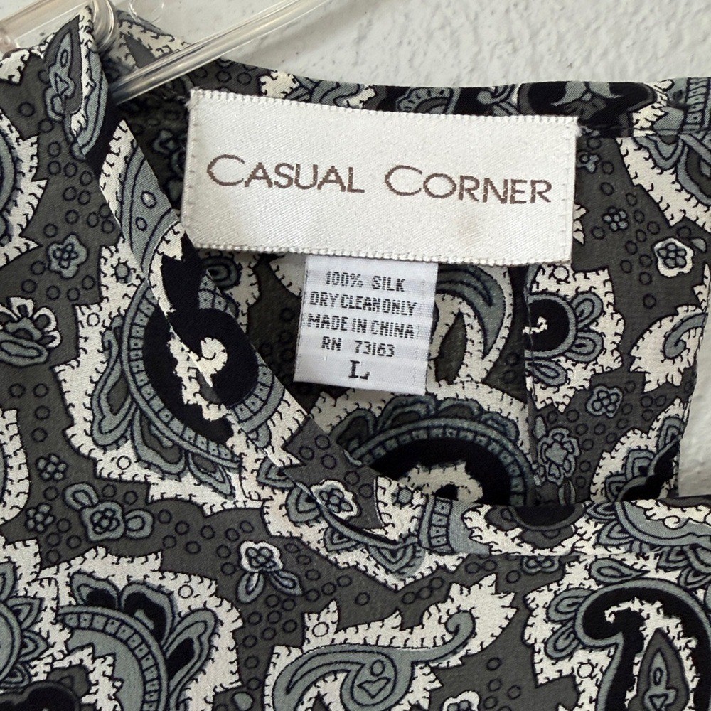 VTG Casual Corner 100% Silk Top Paisley Women’s L Original Tags Still Attached