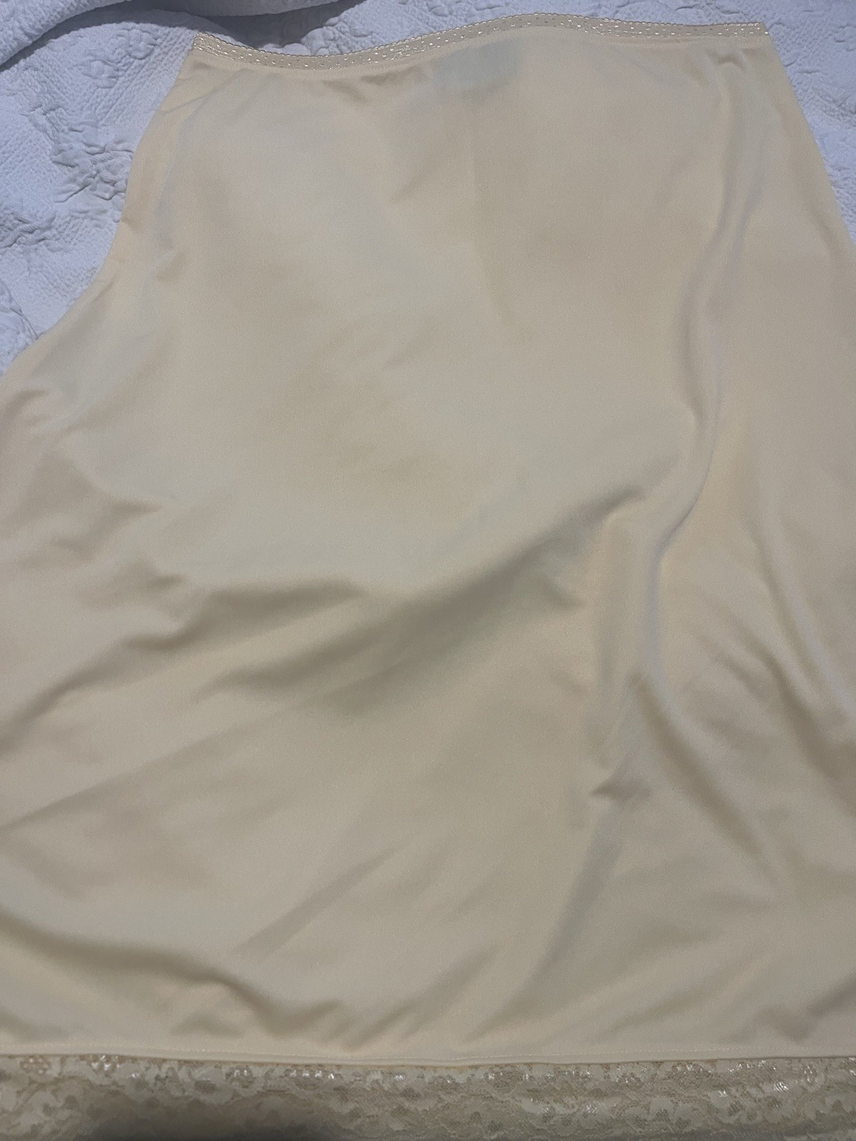 Gold Coast M Yellow Gold Half Slip 24Long Lace Trim