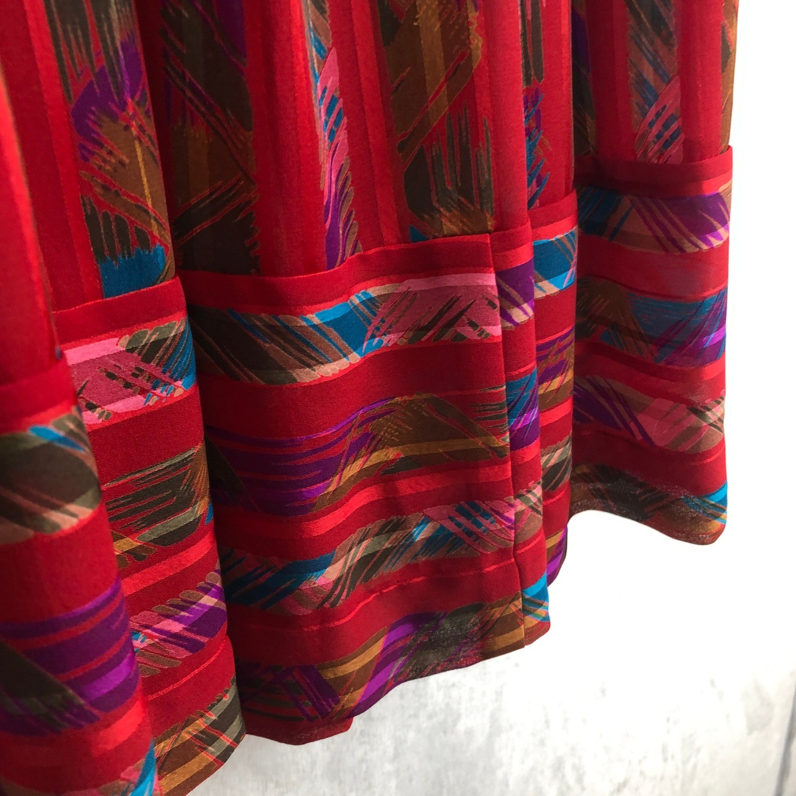 VTG Lilli Ann Adolph Schuman Abstract Geometric Midi Skirt 27W Red Pockets USA