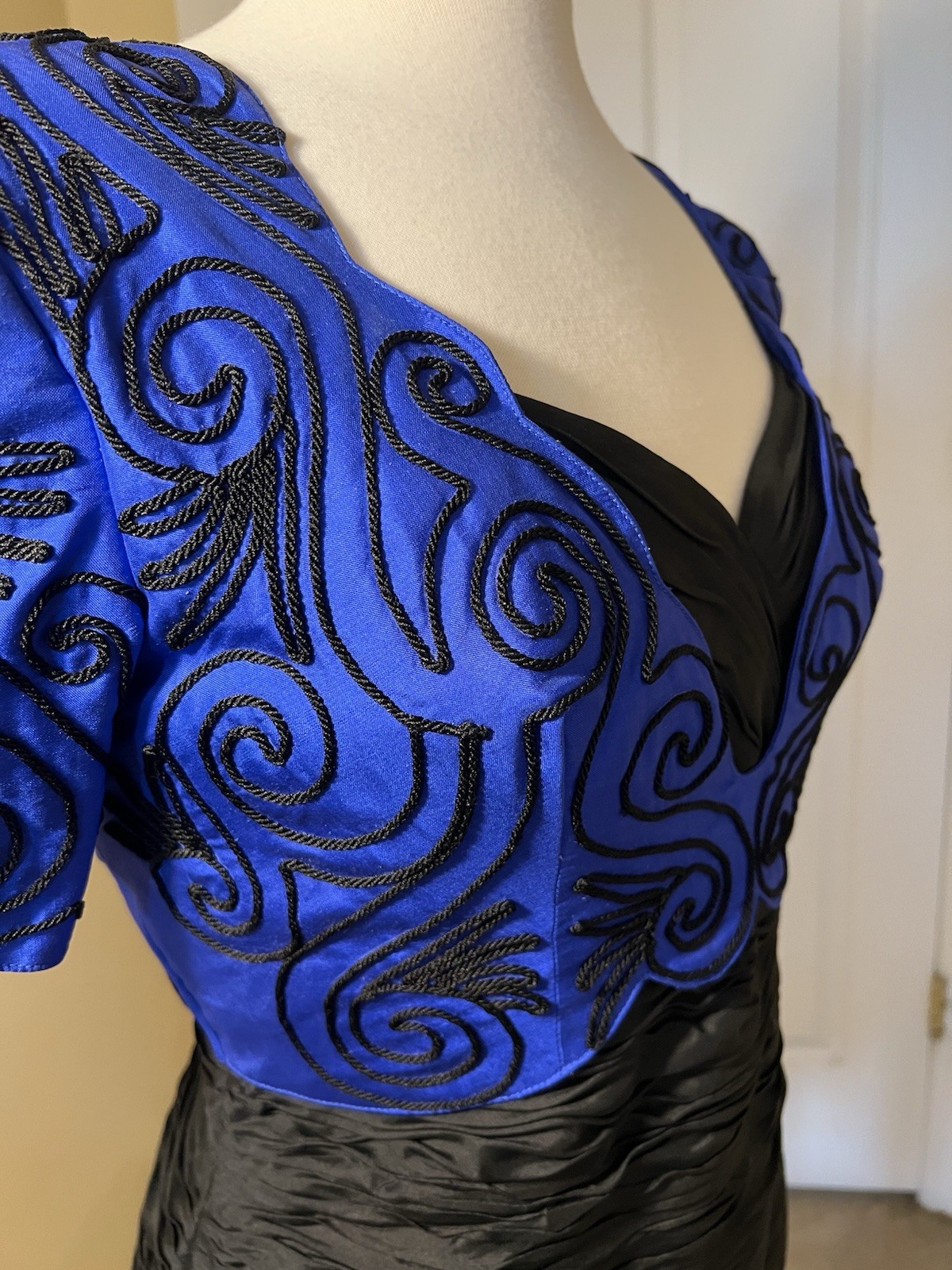 Vtg Khanitha Saks Fifth Avenue Thai Silk Dress Sz 6 Black & Royal Blue Dress
