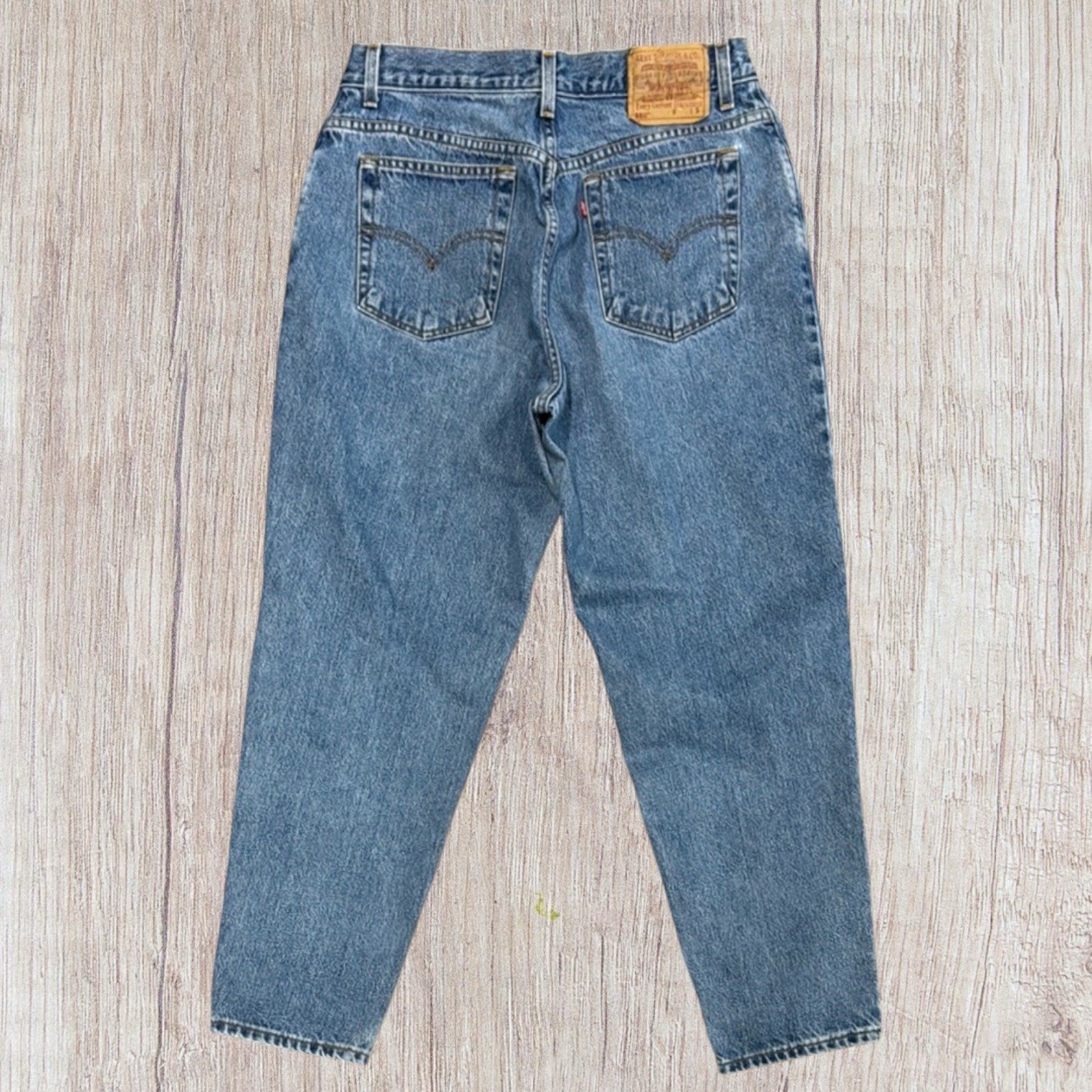 Vintage 2000 Levis 550 Relaxed Fit Tapered Womens Jeans Batwing Size 16 (33/34″)