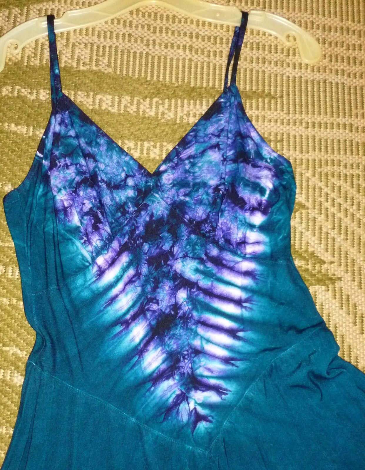 Vintage „Sew It Seams” TIE DYED LONG DRESS Size M, Bust=36″ Purple, Teal, White