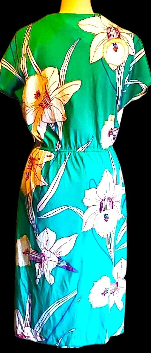 VTG 70s Soft Jersey Semi Fitted Bright Florals Midi Beach, Poolside Dress S