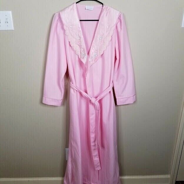 Vintage Wolverine Housecoat Robe Size Medium Pink Satin Collar Made USA 80s 90s