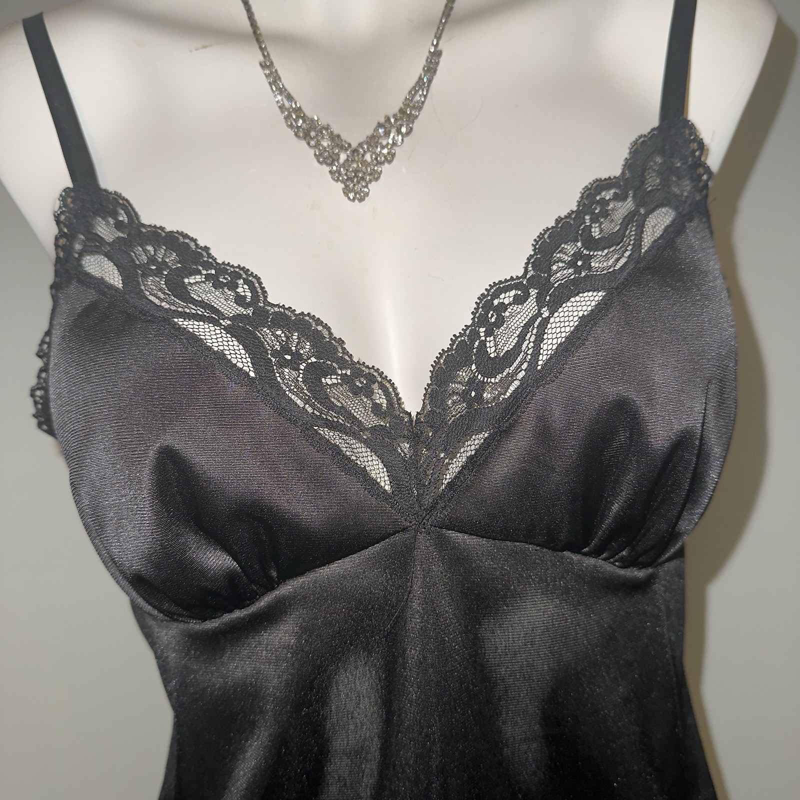 Vanity Fair Camisole Top Vintage Black Nylon Lace Size 36 Whimsical Fairy Goth