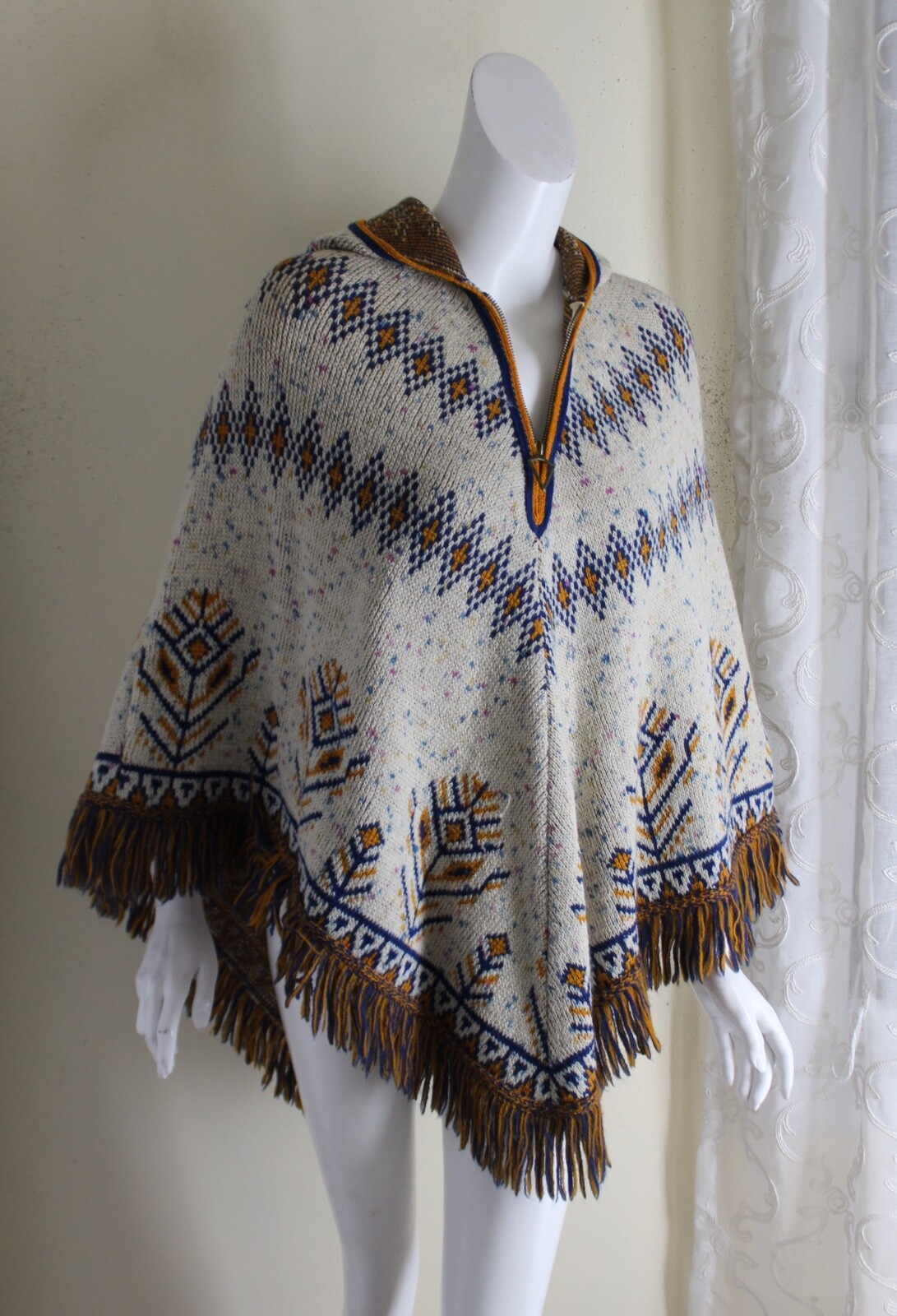 VTG Boho Thick Wool Knit Fringe 70s Hippie Art-Wear Poncho Sweater OS S M L XL