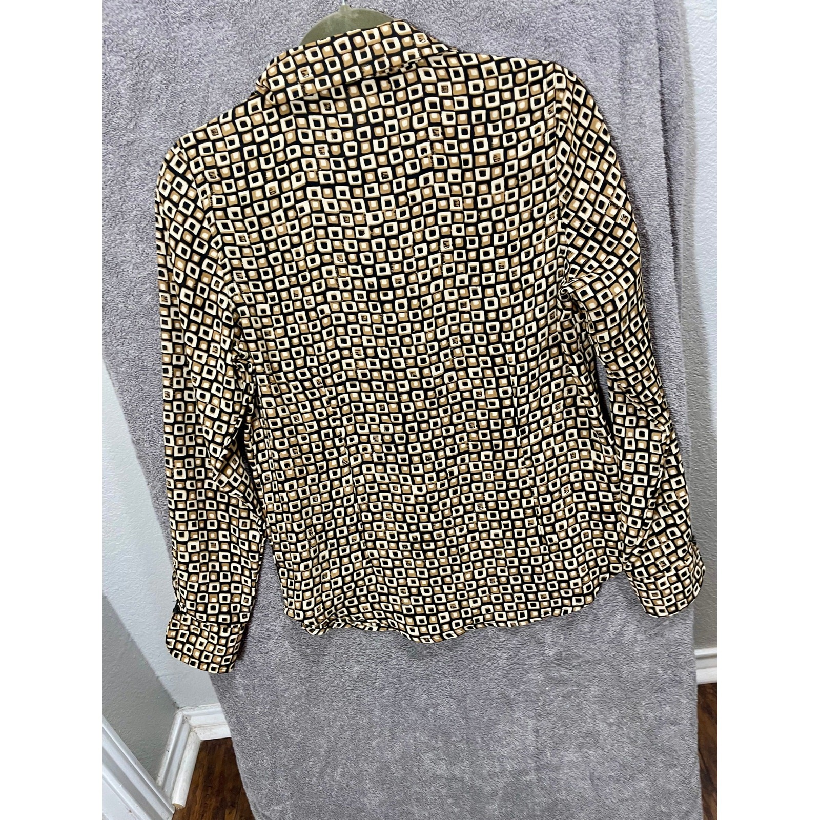 Vintage 90s Y2K Button down Collared LS Top Geometric Print Women’s Size Small