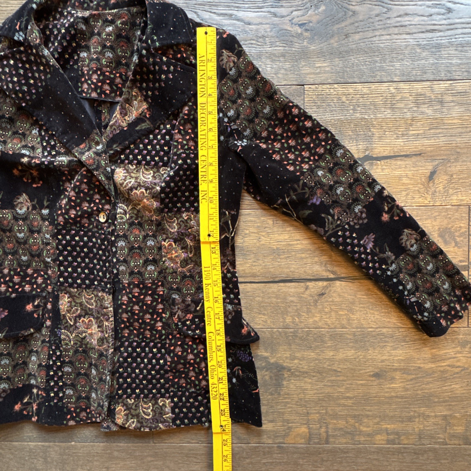 Vintage 1970s Velvet Patchwork Floral Black Blazer Womens XS/S/M *SEE MEAS!