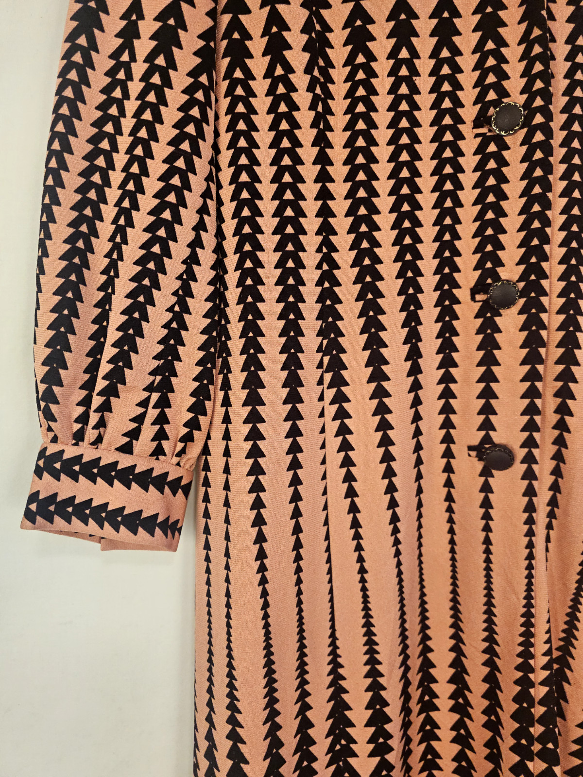 Vintage S/M Pink and Black Geometric Pattern 70s Collar Dress with Belt