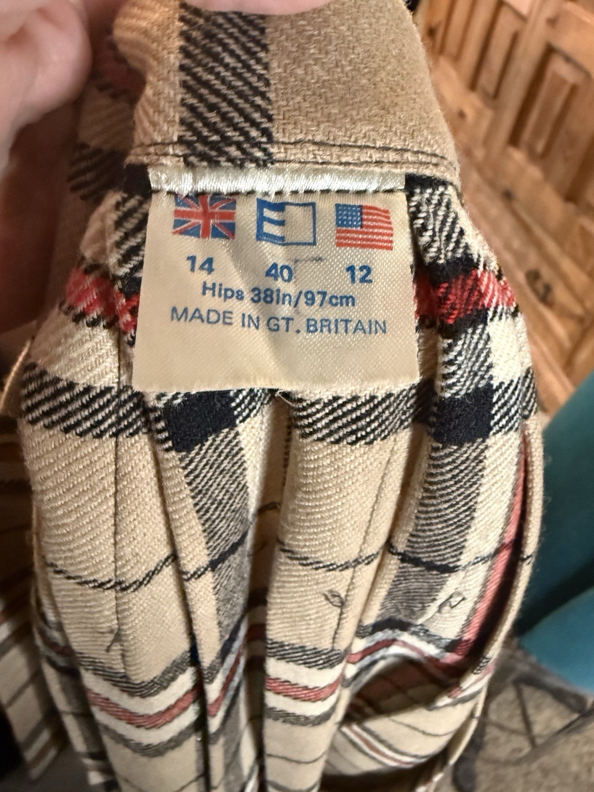 Vintage Women’s UK Made Nova Check Wool Cape Coat Skirt Suit UK14/US12