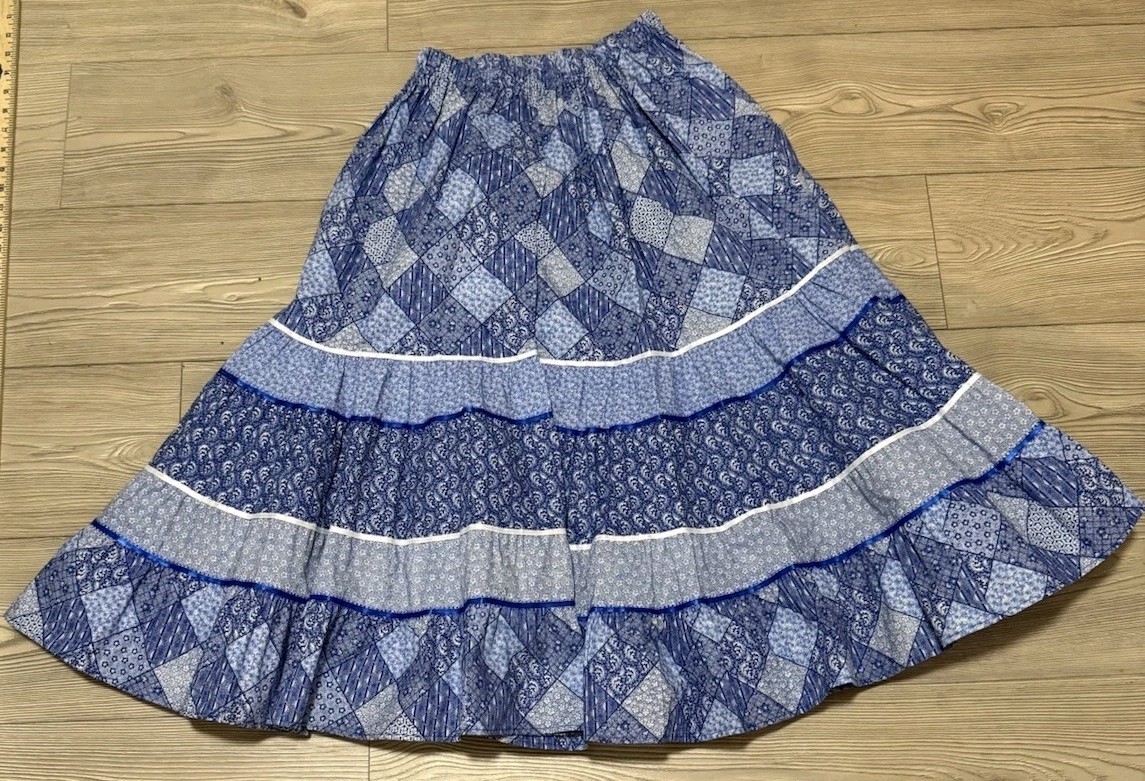 Cross Eyes Cricket Vtg Country Line Dance Skirt Blue Patchwork Pattern Size Med