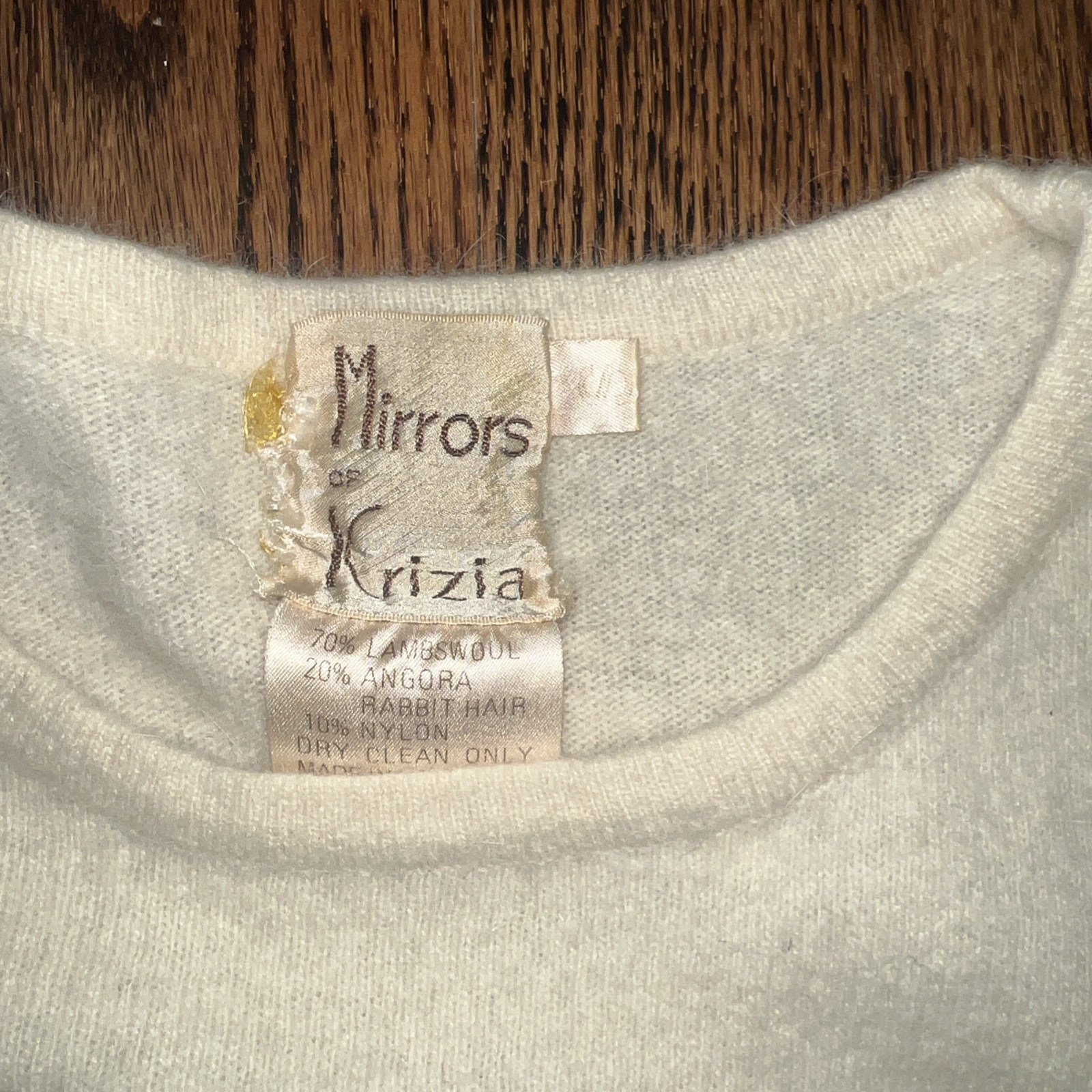 VINTAGE MIRRORS OF KRIZIA IVORY LAMBSWOOL BLEND SWEATER size S