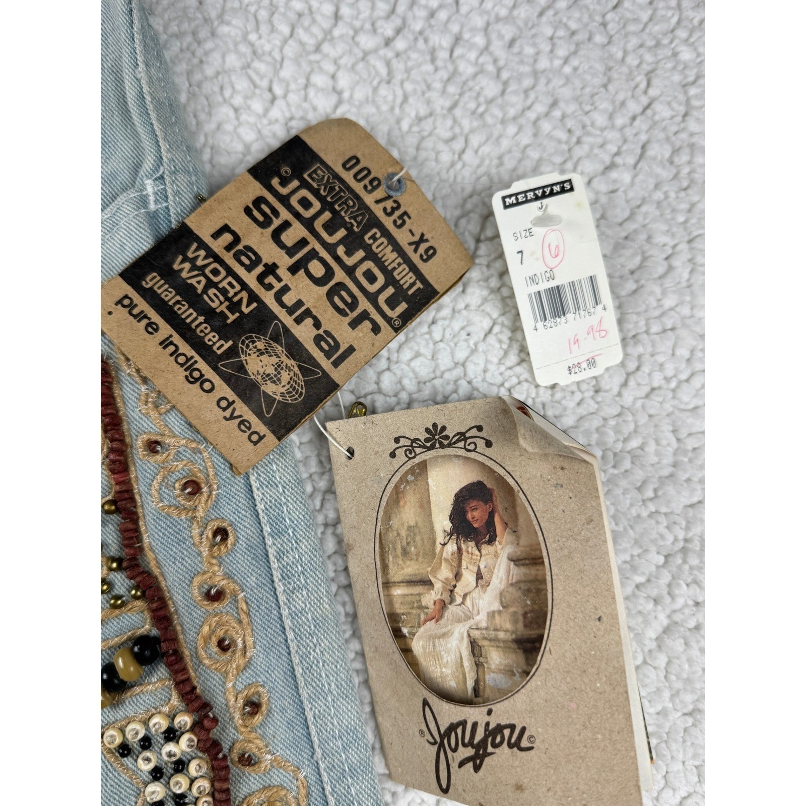 Joujou Vintage 90s Beaded Embroidered Denim Shorts Light Wash Boho Size 7/8