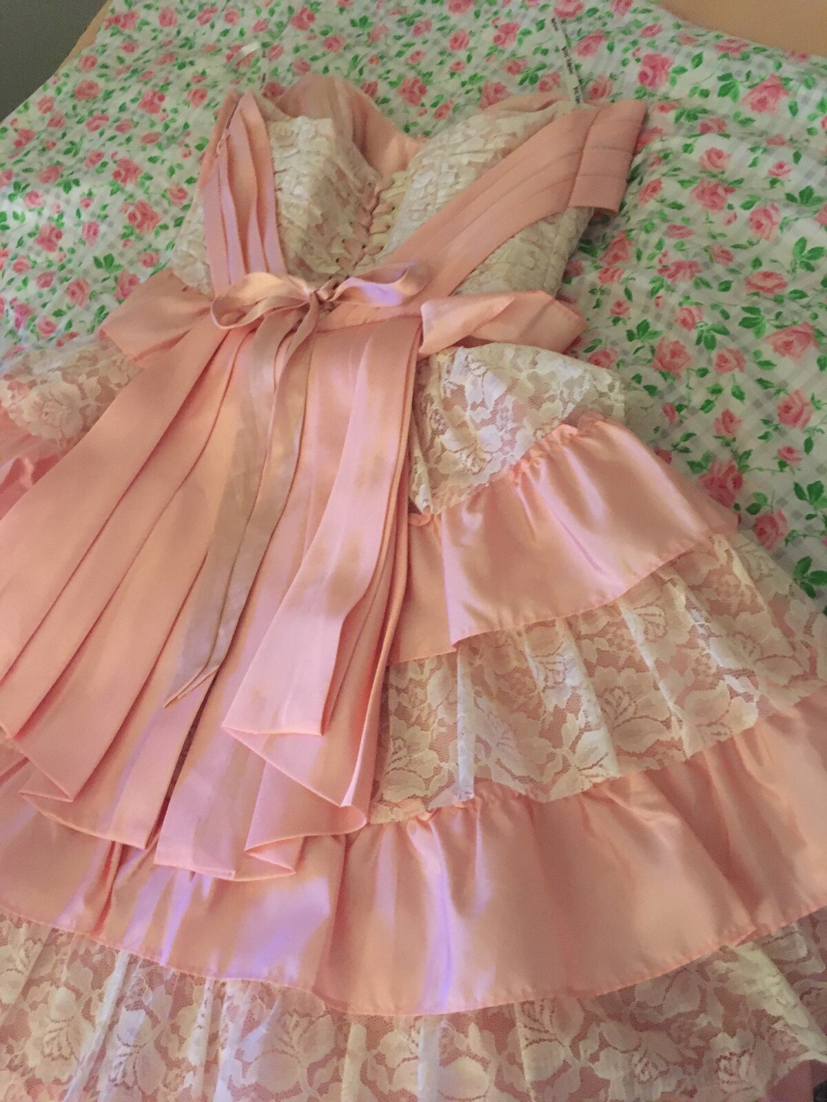 Betsey Johnson Evening Size 6 Vintage Silk Corset Laced Dress Ruffles Tulle Pink