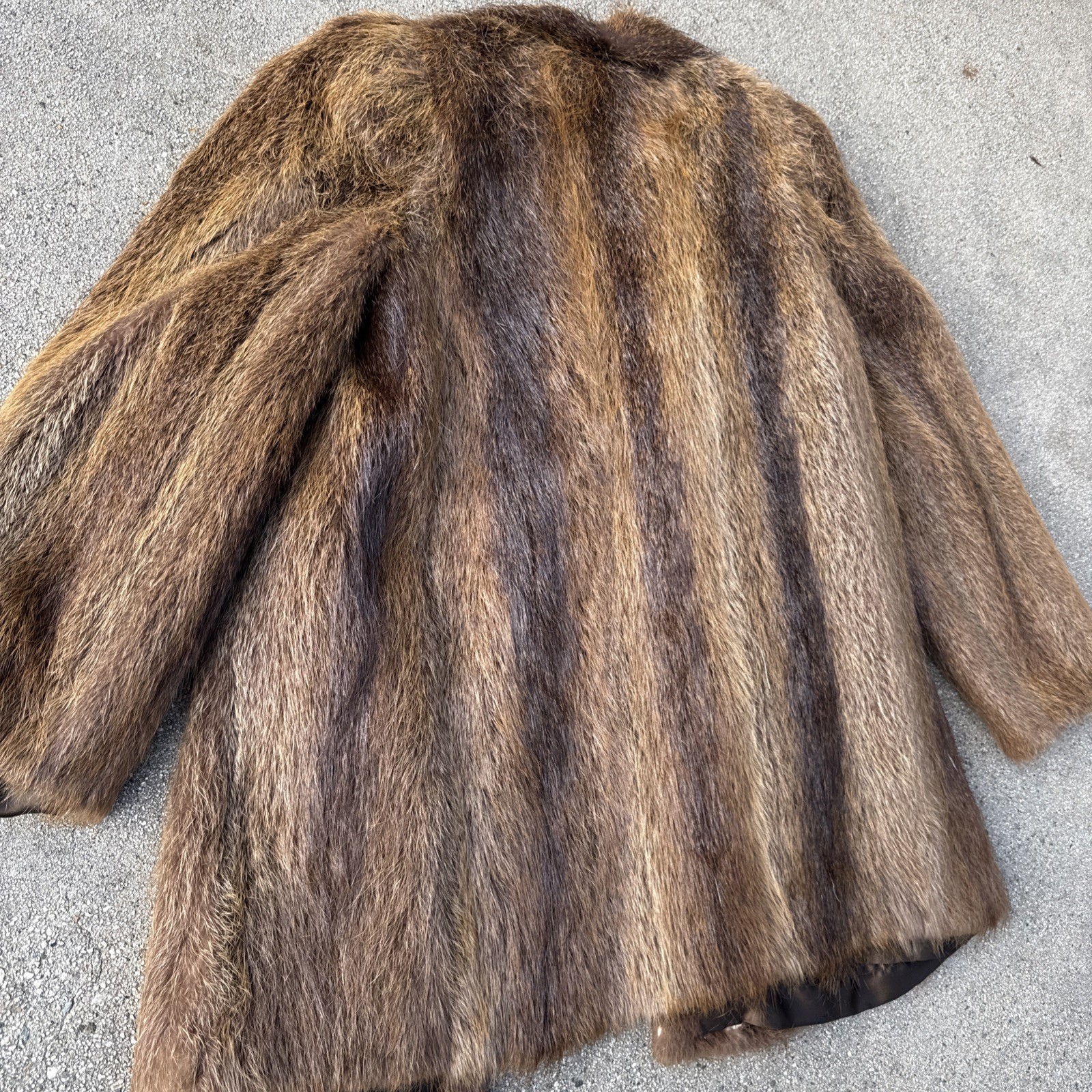 Argentina Golden Nutria Shades of Brown Fur Coat Shoulder Pads SZ M – L