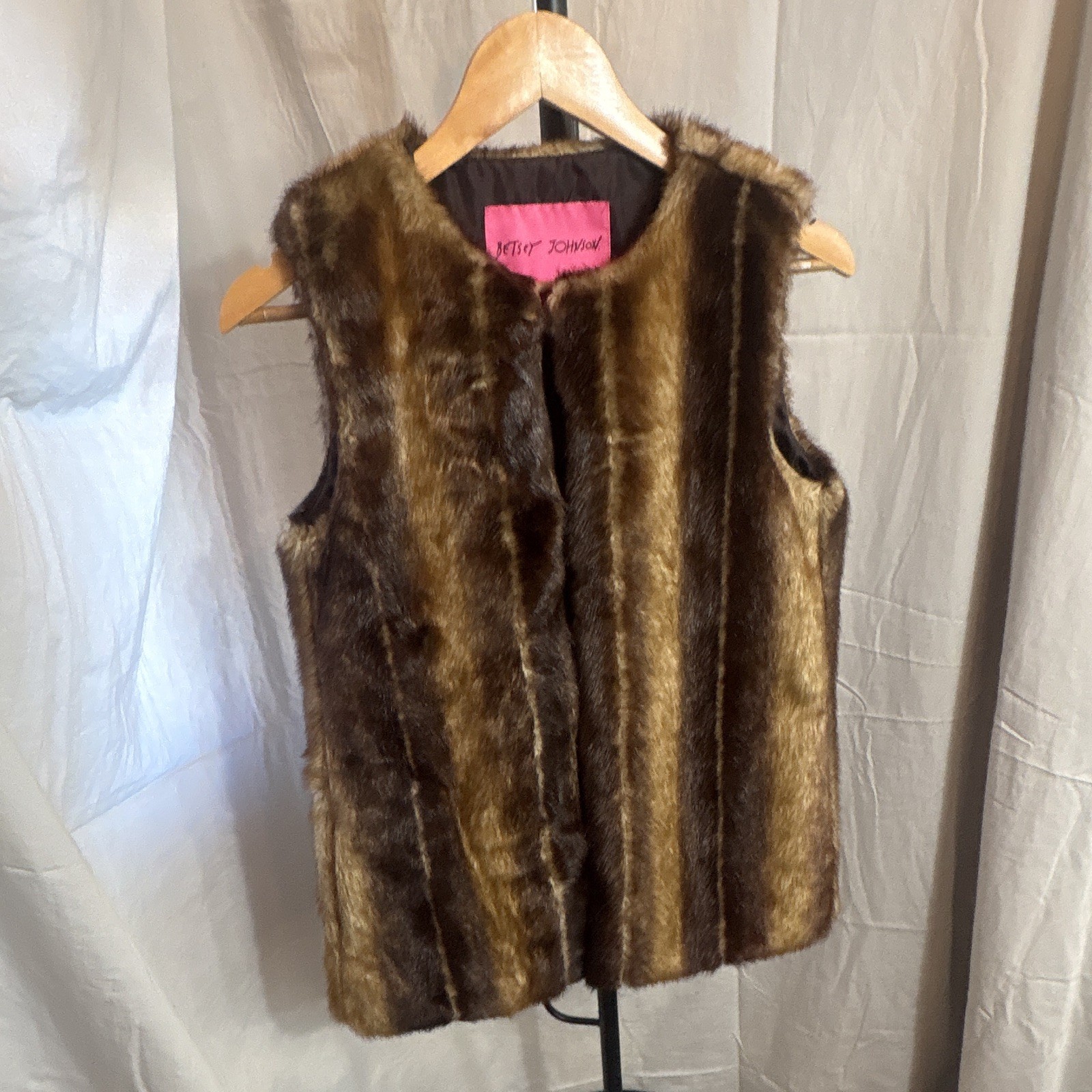VTG Betsey Johnson Striped Faux Fur Vest Brown Tan Boho Retro Pink Label Sz M