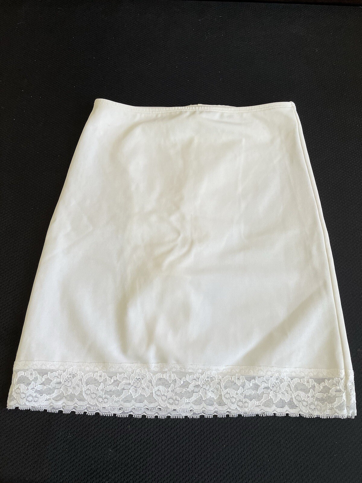 Vintage BODYSLIMMERS NANCY GANZ White Lace Trim Stretchy Nylon Shaping Half Slip