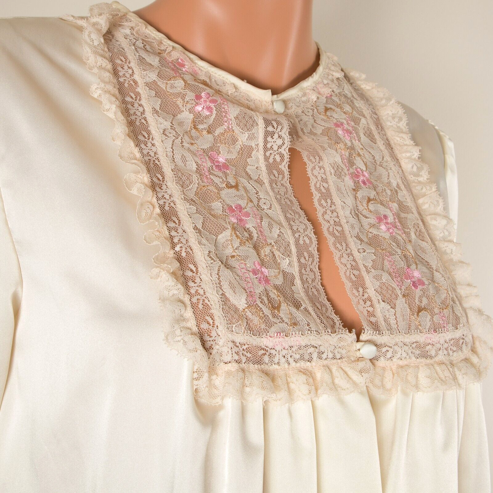 💖BARBIZON Ivory Cream Maxi Robe Nightgown Soft Silky Nylon Embroidered Lace M