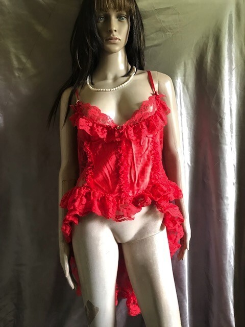 VTG TRES CHIC 60′ LINGERIE RED LACE TRIM SZ L