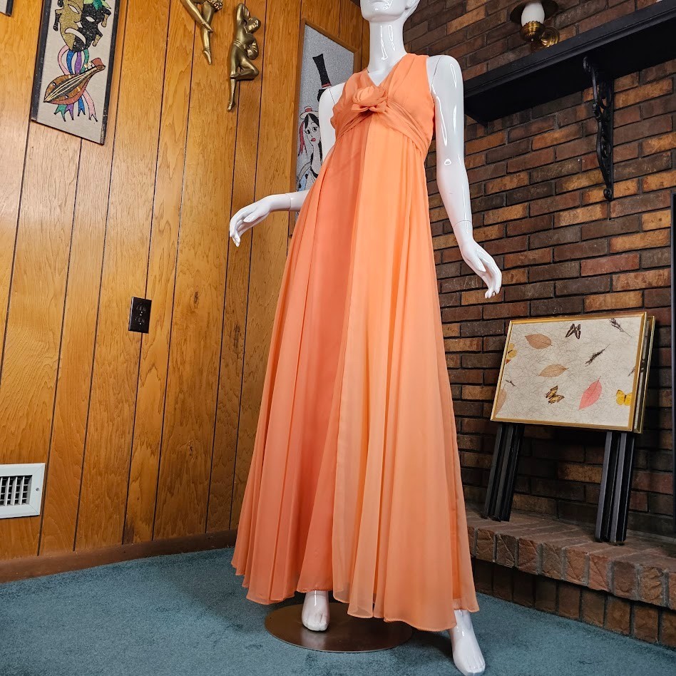 Vtg 70s Peach Chiffon Formal Maxi Dress Rosette Prom Bewitched Party Wedding S