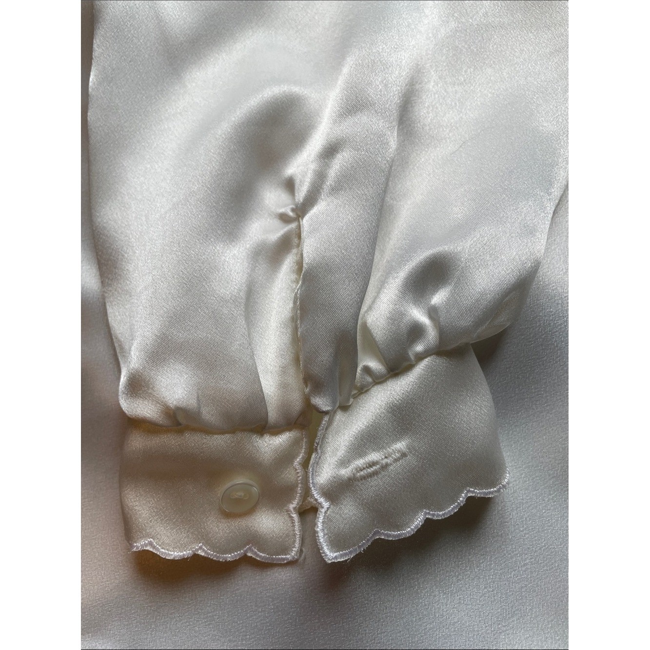 Vintage 80s NICOLA Floral Applique Ivory Cream Satin Blouse Shirt Size 10