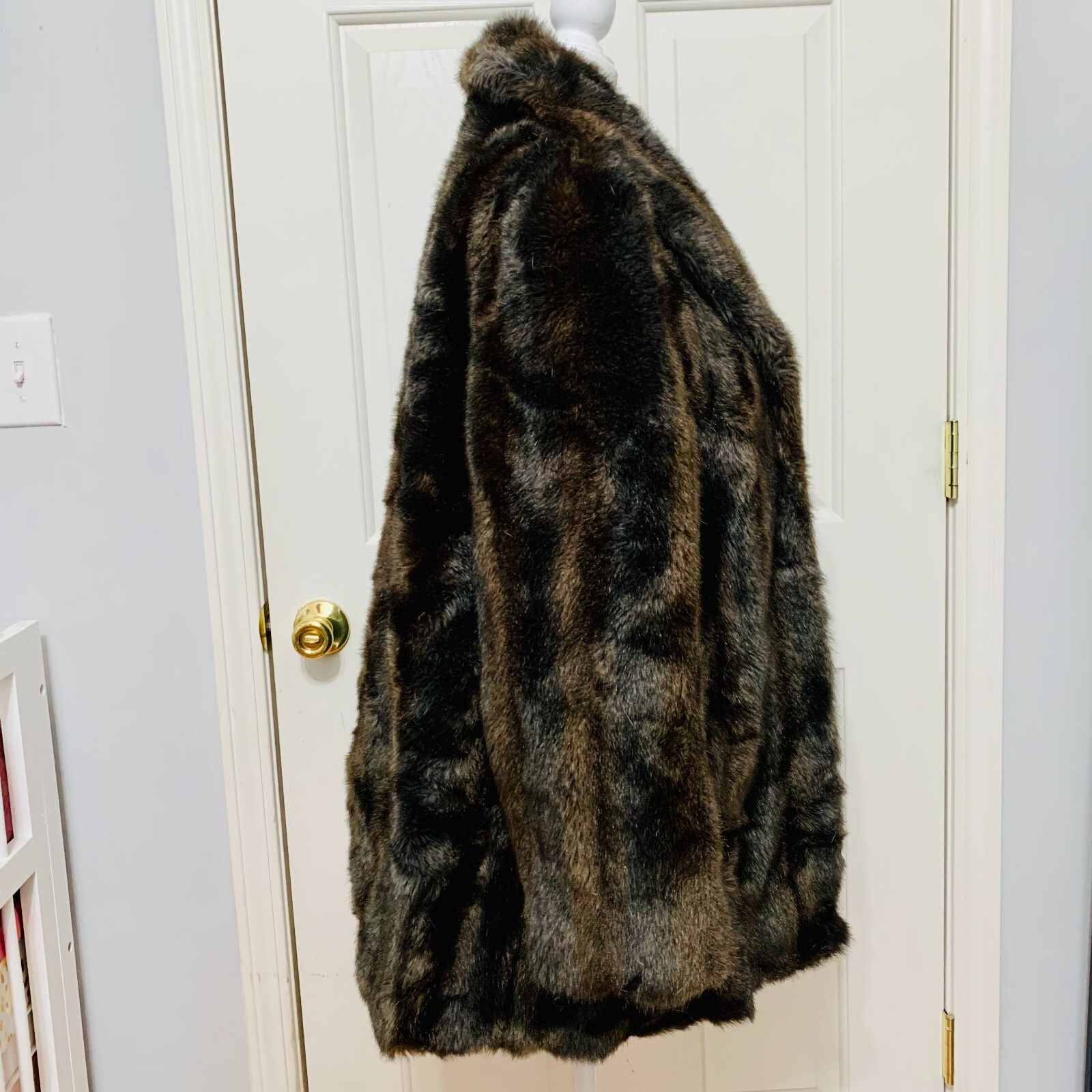 VINTAGE JACQUES SAINT LAURENT FOR GENELLE FUR COAT MADE IN USA