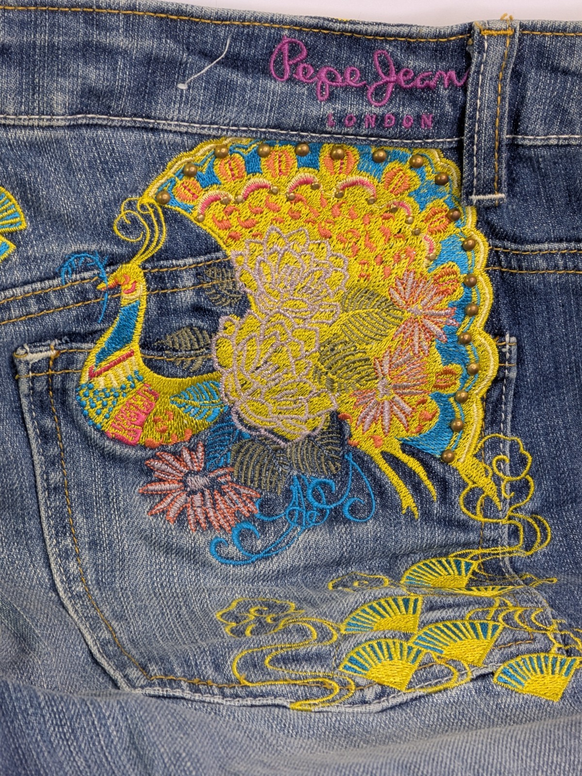 New Pepe Jeans London „Jasmine” Embroidered Peacock & Floral Denim – Size 32